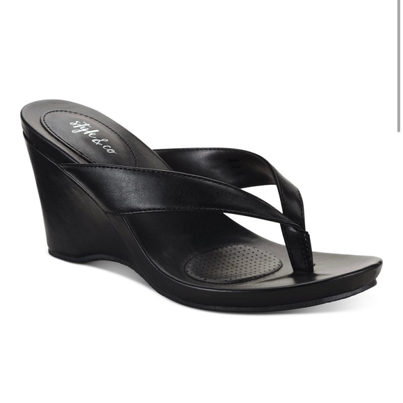 Chicklet Wedge Thong Sandals - Picture 3 of 5